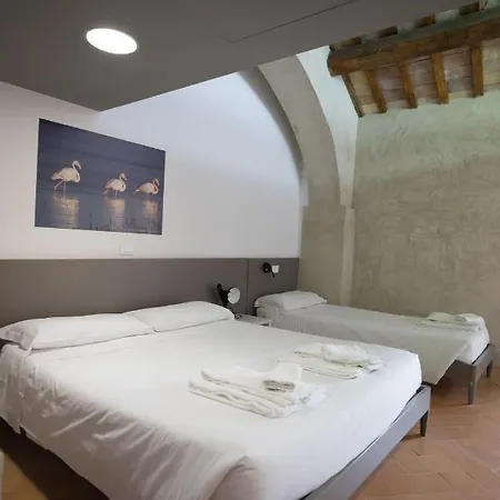 Del Castello Di Hostel