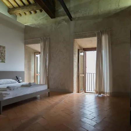 Del Castello Di *