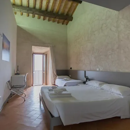 Del Castello Di Хостел *