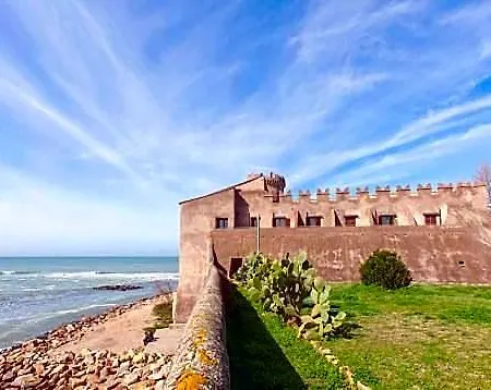 Del Castello Di Хостел Санта-Севера