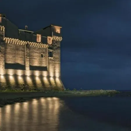 Hostel Del Castello Di *