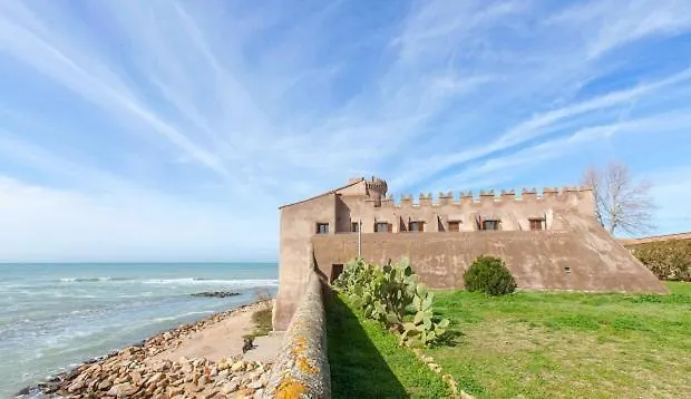 Vandrerhjem Del Castello Di Santa Severa