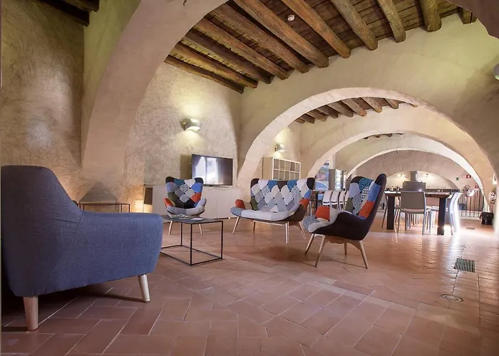 אכסניה Del Castello Di סנטה סברה